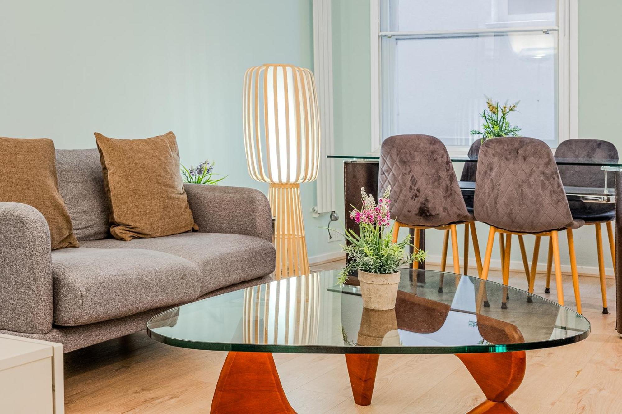 Stunning Central 2Br Flat Btw Soho & Covent Garden ลอนดอน ภายนอก รูปภาพ