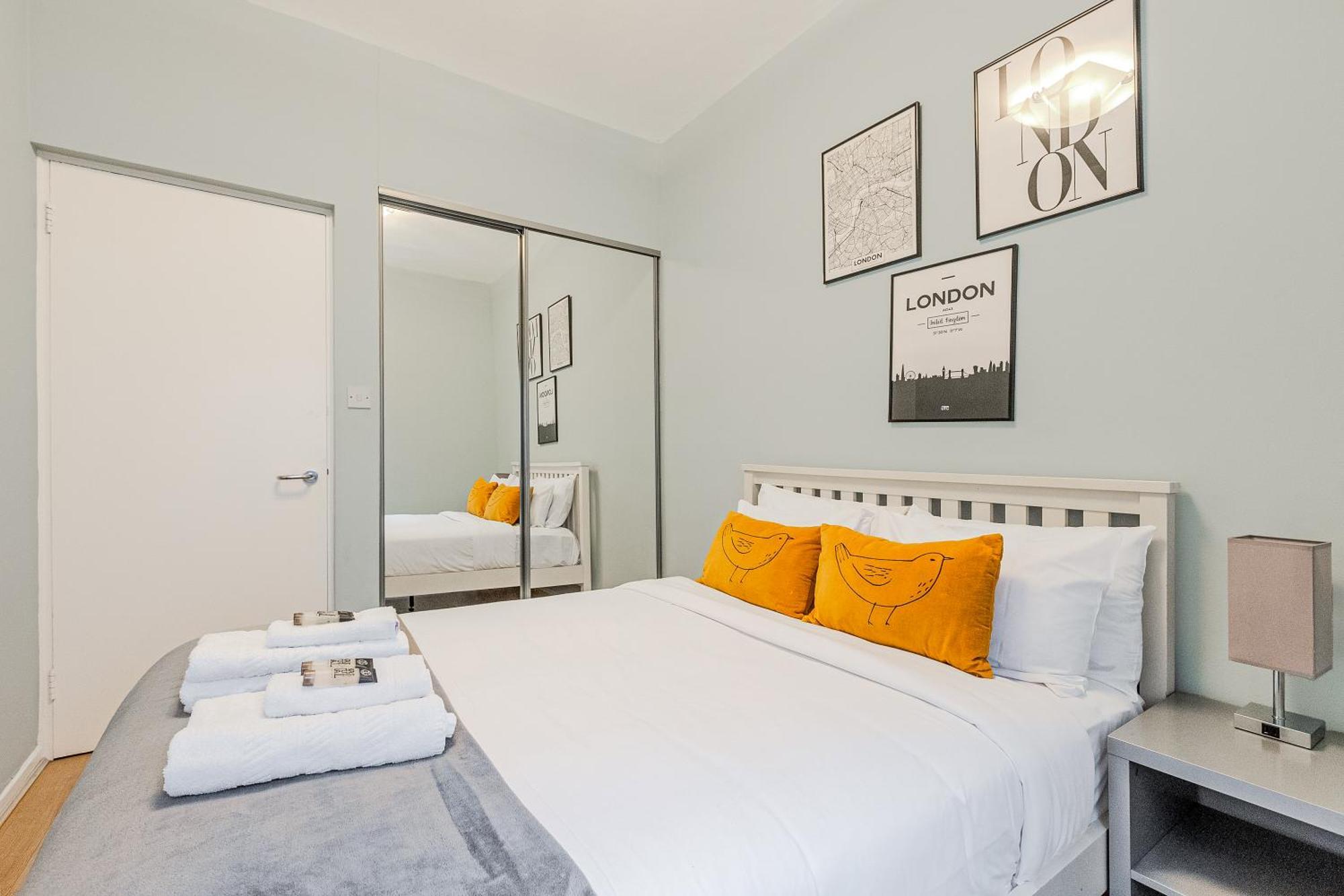 Stunning Central 2Br Flat Btw Soho & Covent Garden ลอนดอน ภายนอก รูปภาพ