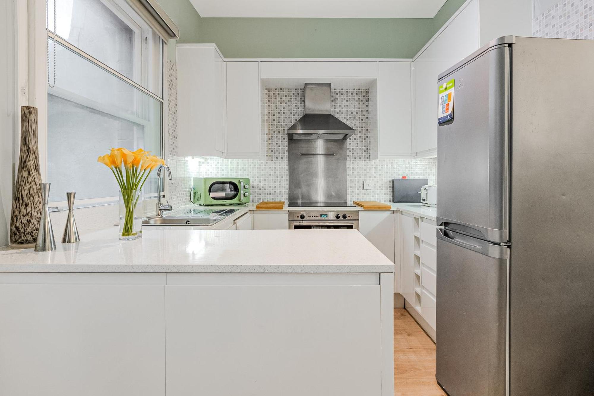 Stunning Central 2Br Flat Btw Soho & Covent Garden ลอนดอน ภายนอก รูปภาพ